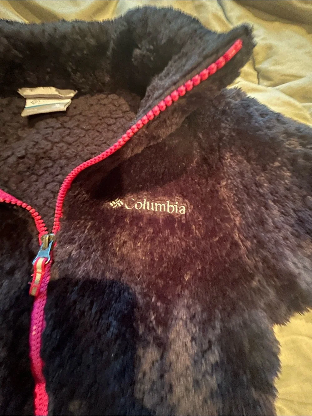 Columbia Black Fleece Jacket with Pink Zipper